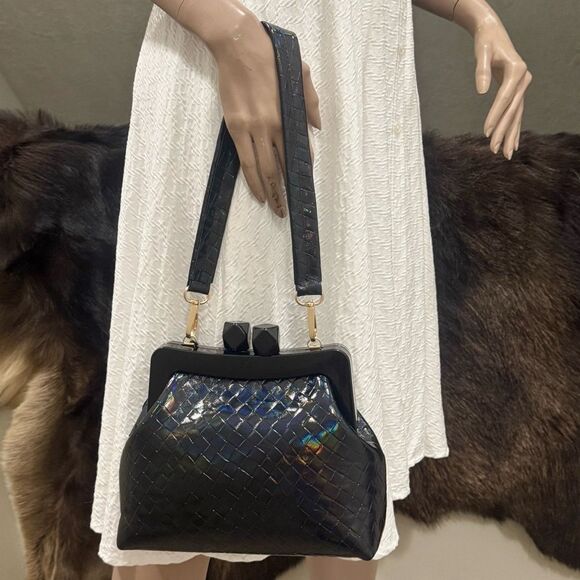 Iridescent Embossed Leather Handmade “Candy” Kisslock Acrylic Frame Clutch Bag - Picture 3 of 16